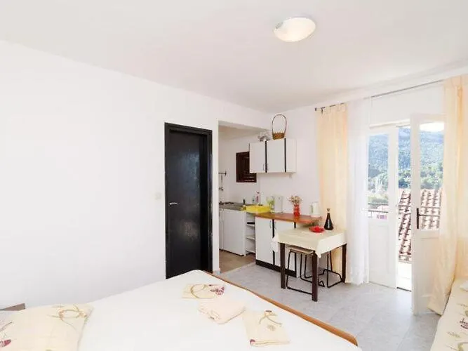 Apartament Dalmatin Uljana - 1 *