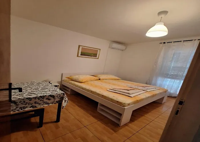 Dalmatin Uljana - 1 Apartament *